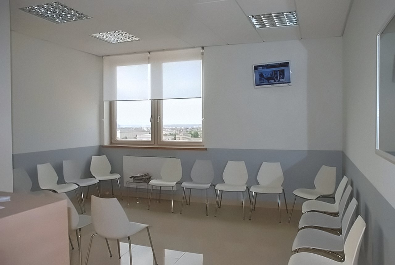 Sala d’attesa luminosa